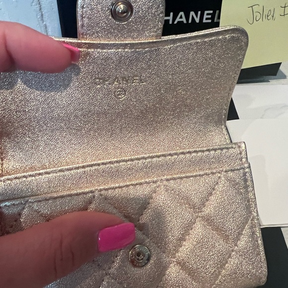 Chanel - Picture 16 of 16